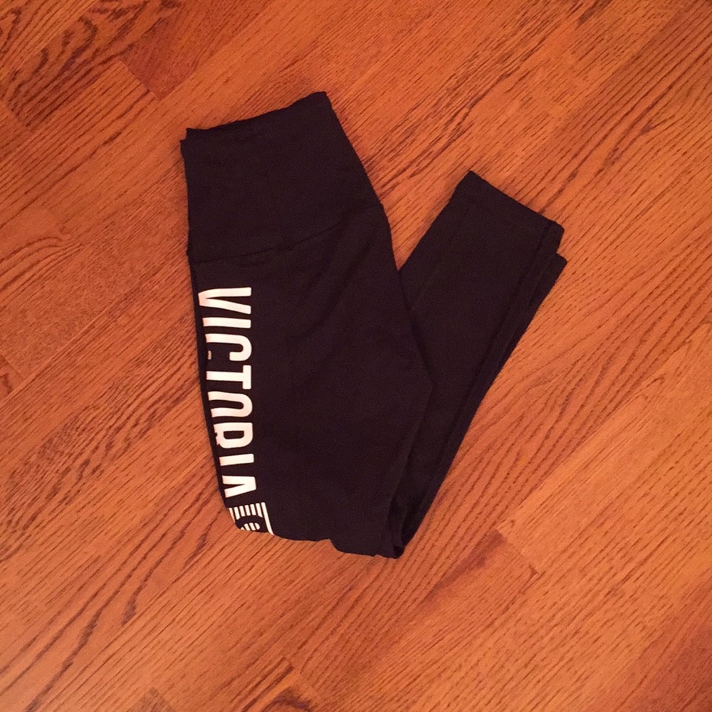 Victoria Secret sport cropped leggings